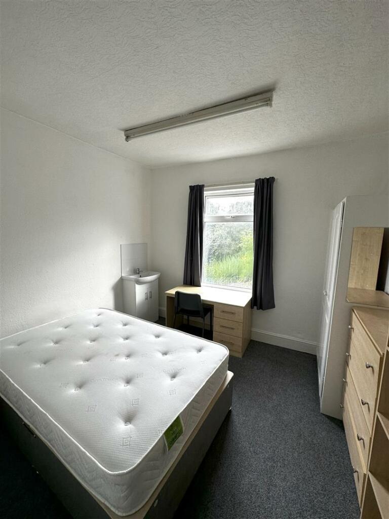Bedroom 3.jpg