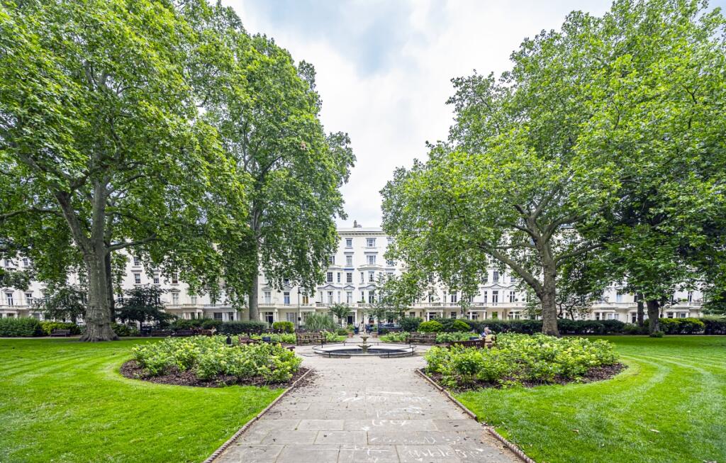 St-George's-House-1