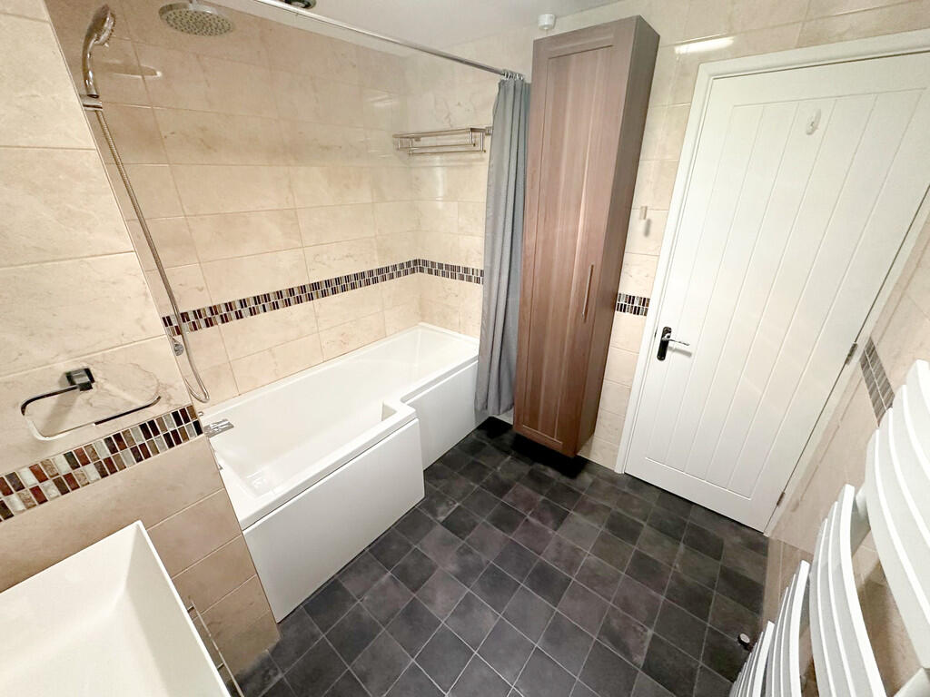 IMG-20250715-WA00...