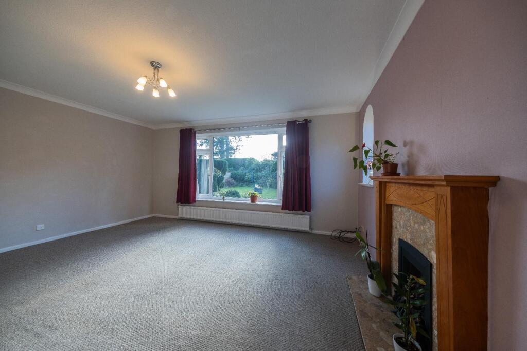 14 Windsor Close-005.jpg