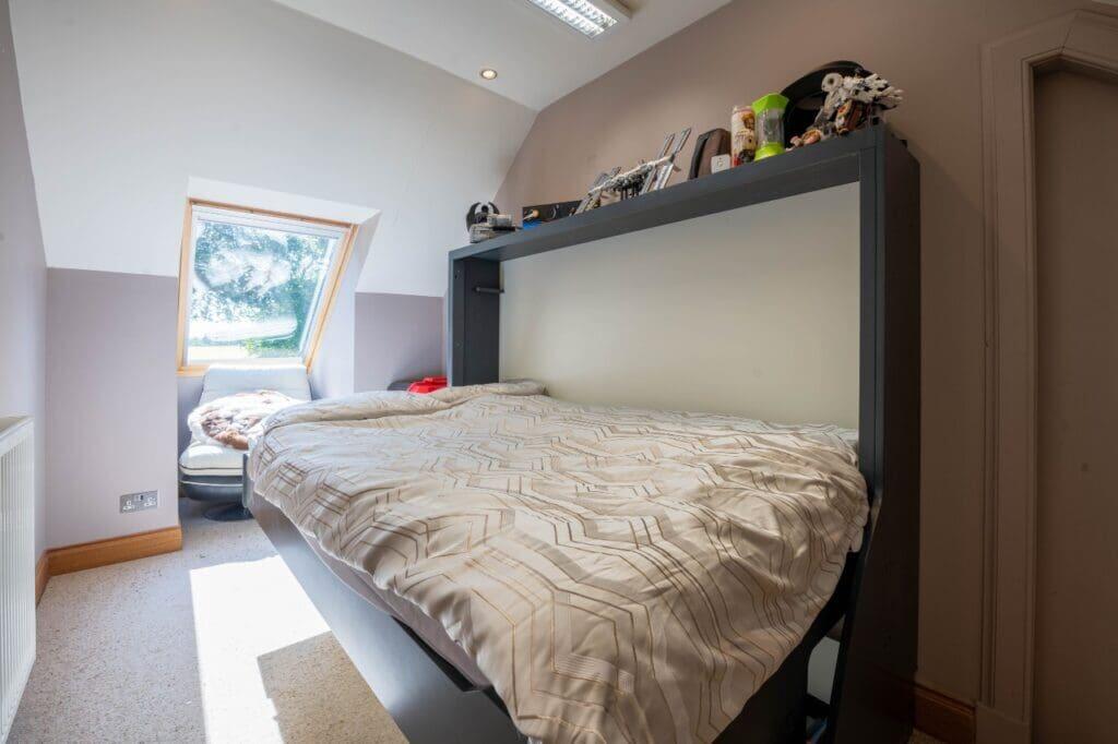 STUDY / BED 6