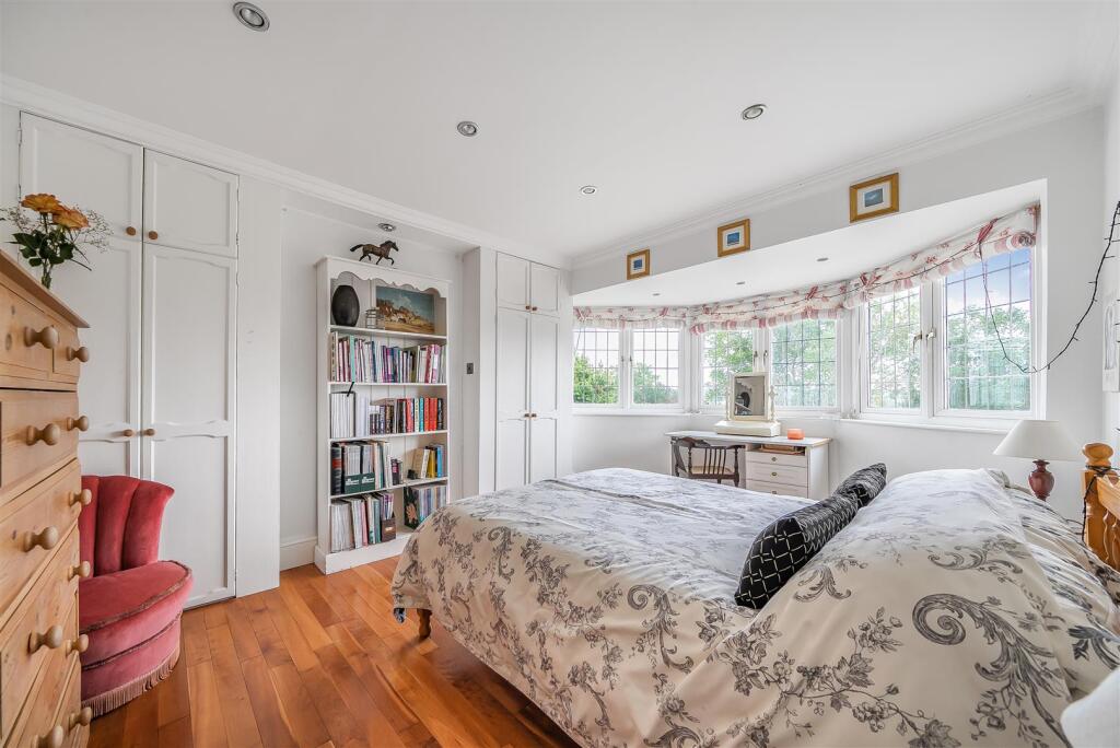 Bedroom Front.jpg