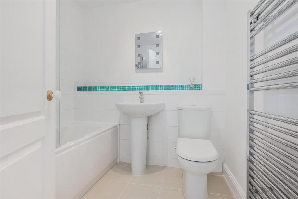 ST THERESA CLOSE (10).jpg