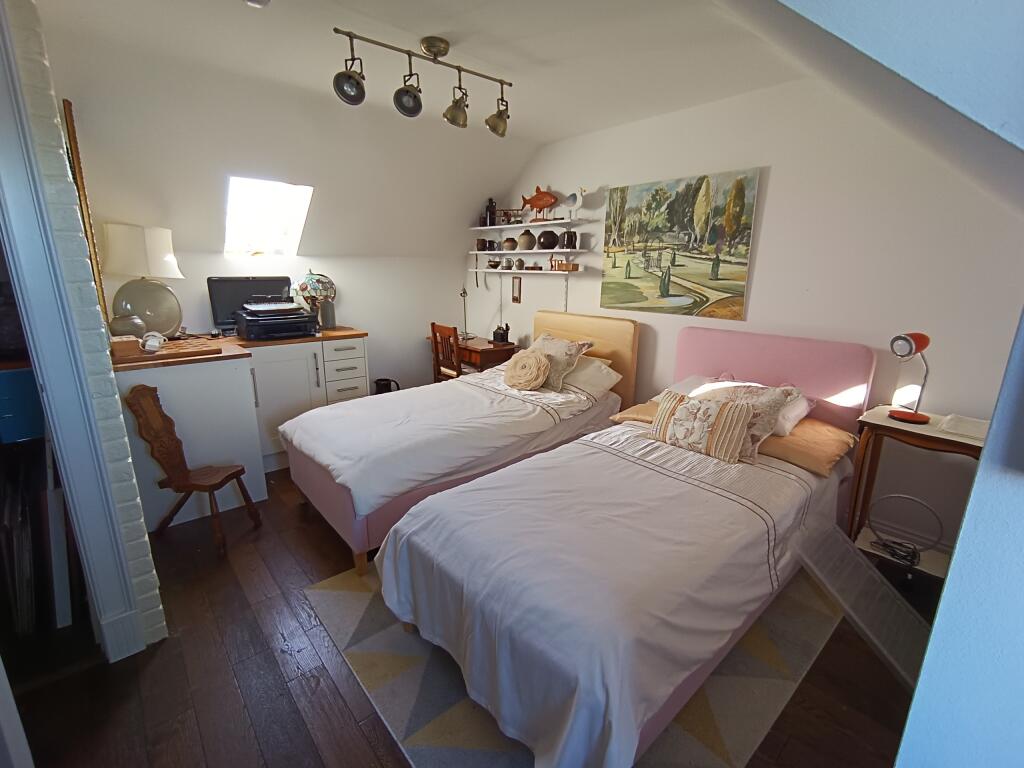 Bed4