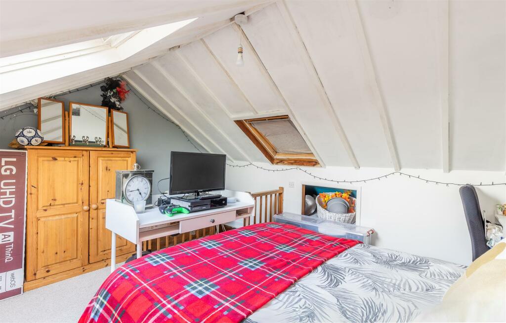 Attic Room.jpg