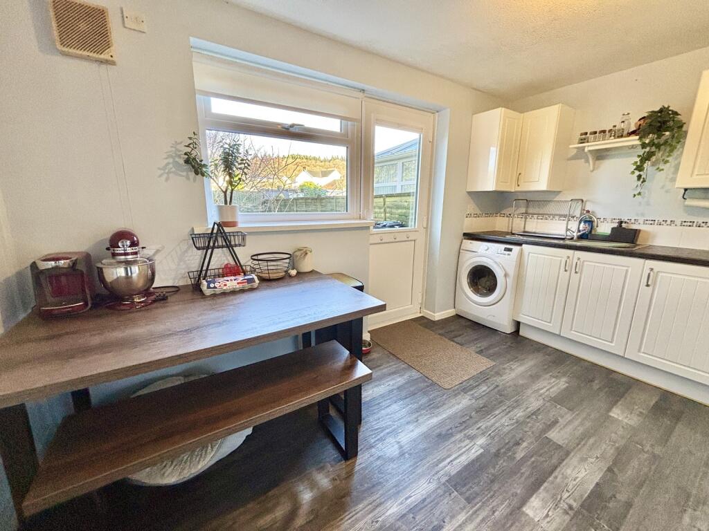 Kitchen / Breakfast Room