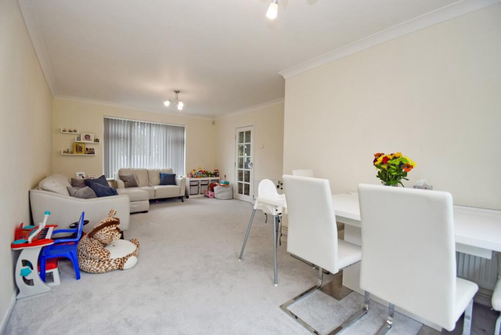 Living/Dining Room