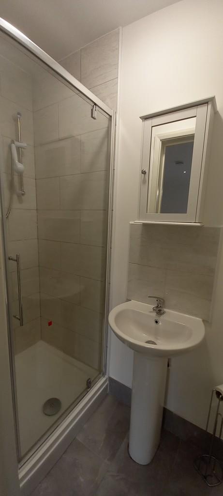 room 4 ensuite 