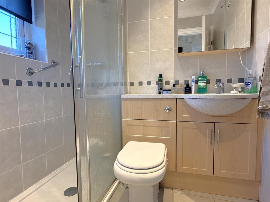 Dippons Mill Close, Tettenhall Wood