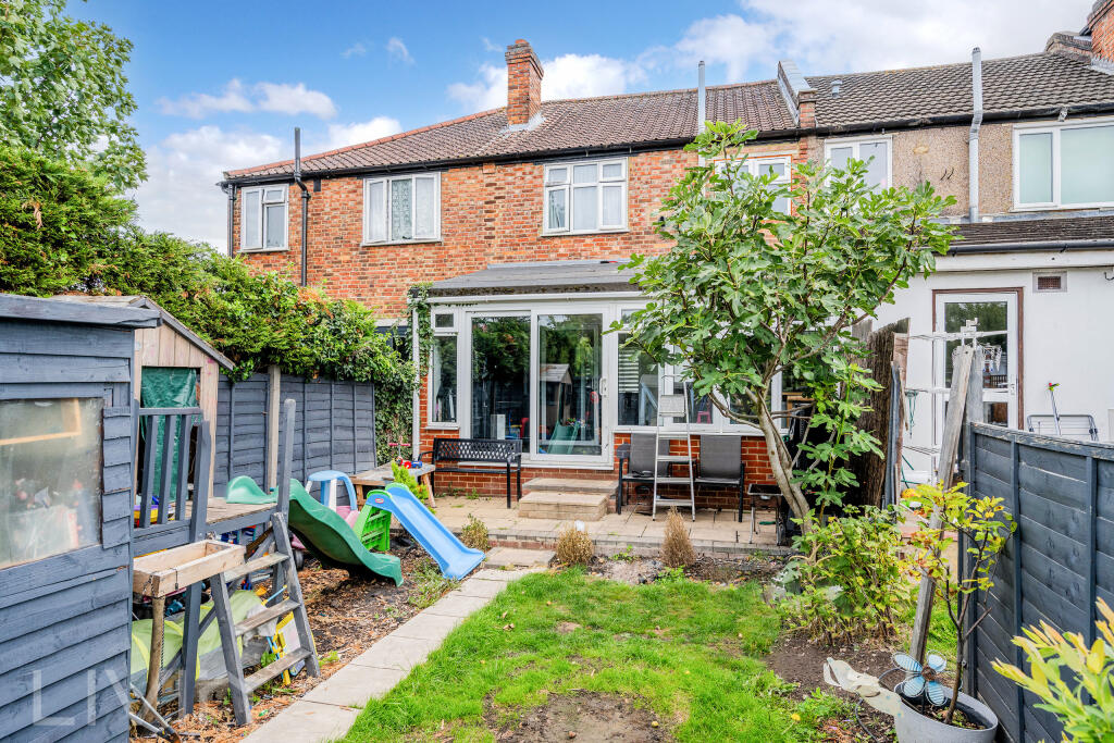 CHILMARK ROAD, 4 (2)