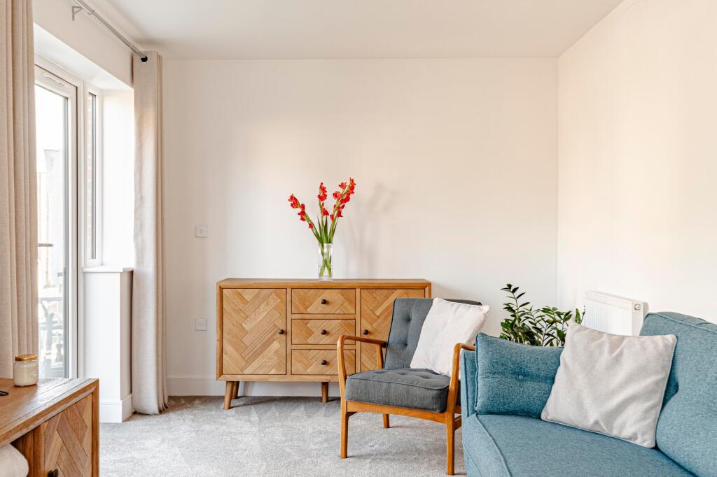 Living Room (3)