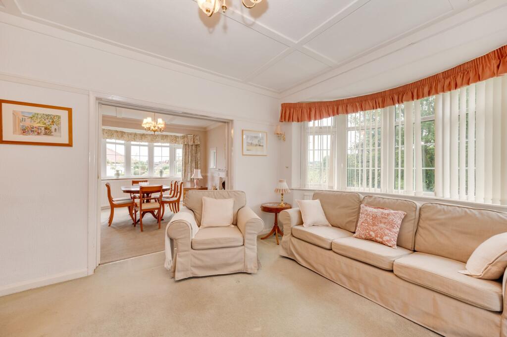 KITCHEN, DINING ROOM AND LOUNGE