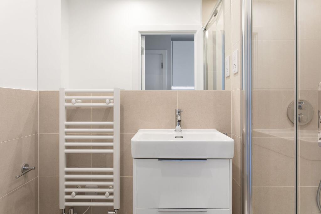bathroom (example)