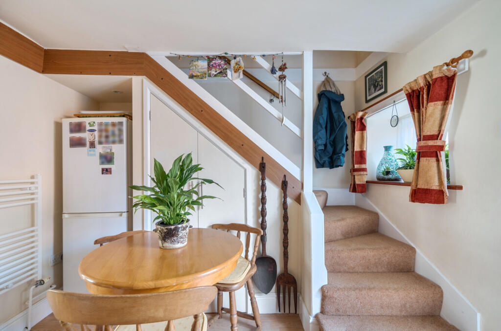 1340405-18-689f3f...