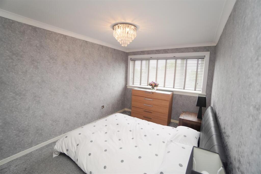 bedroom-1.jpg