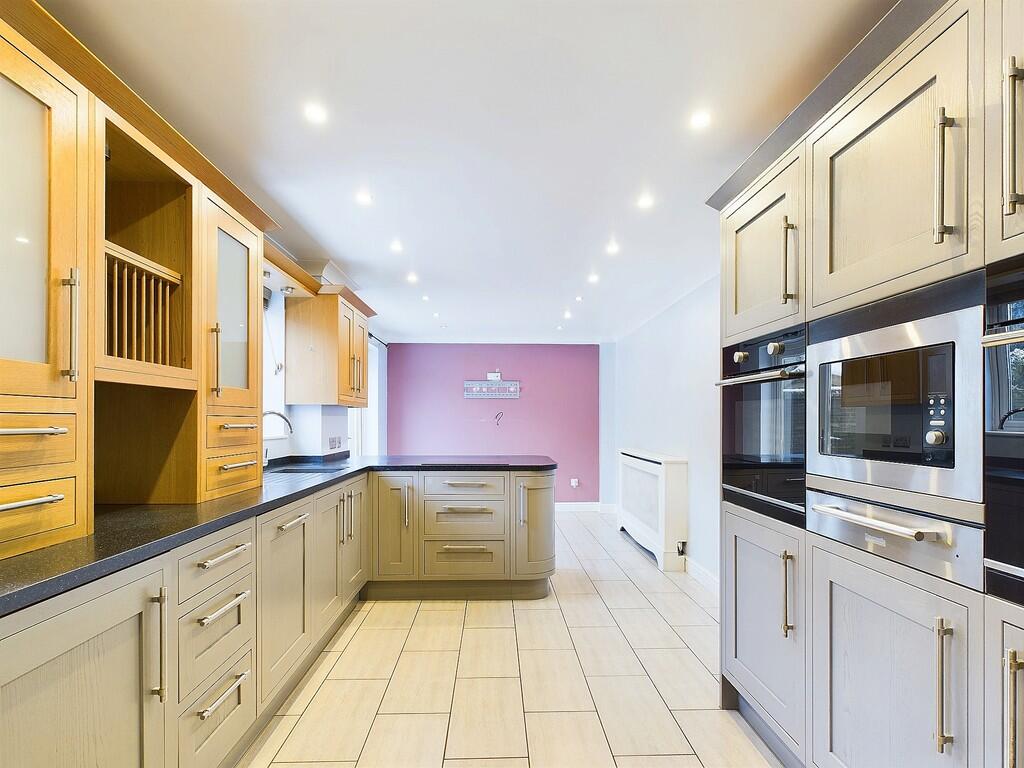 CAM03582G0-PR0065...