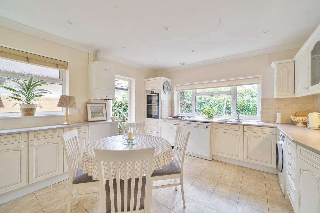 1356511-17-68cbfe...