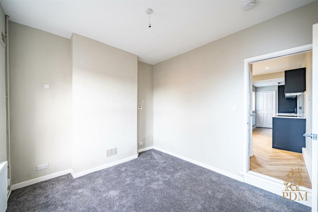 53, Hardstaff Road Nottingham, NG2 4HR