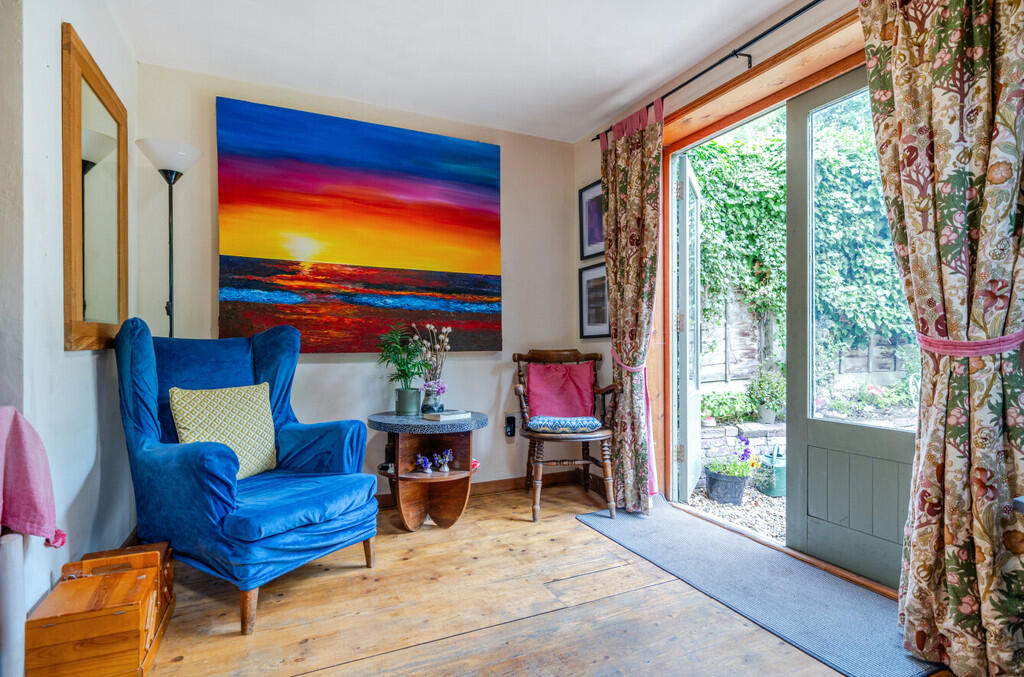 1330272-23-688a27...