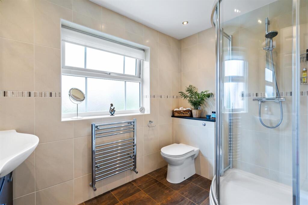 34 Whitefields Gate_16.jpg