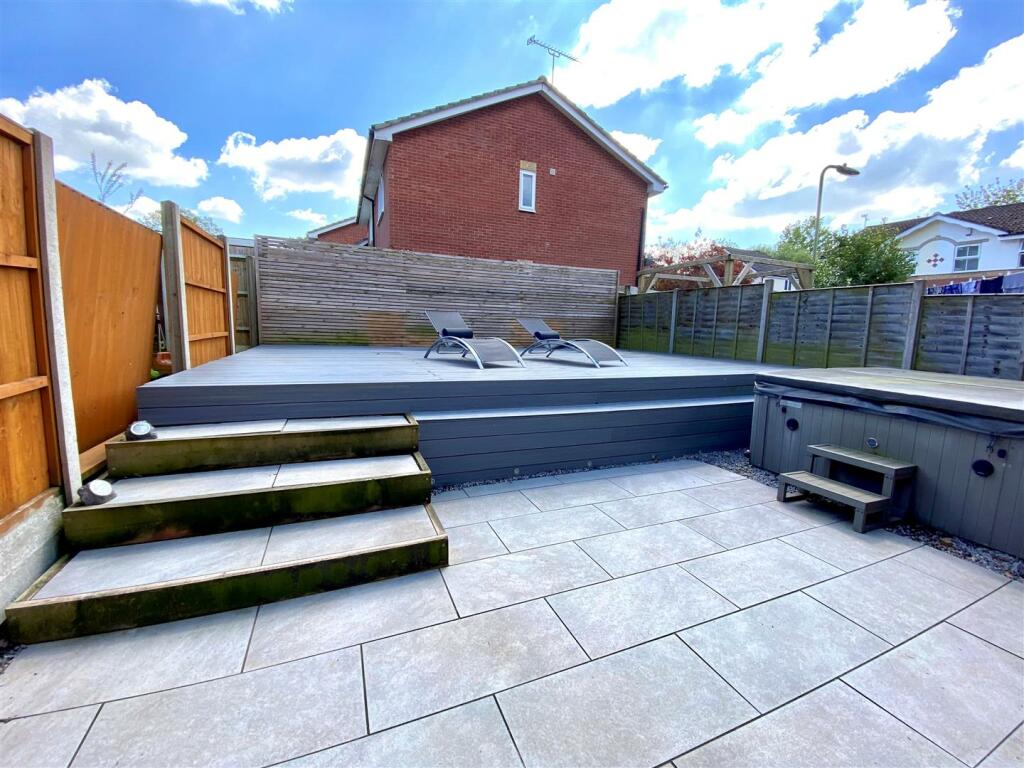garden 2.jpg