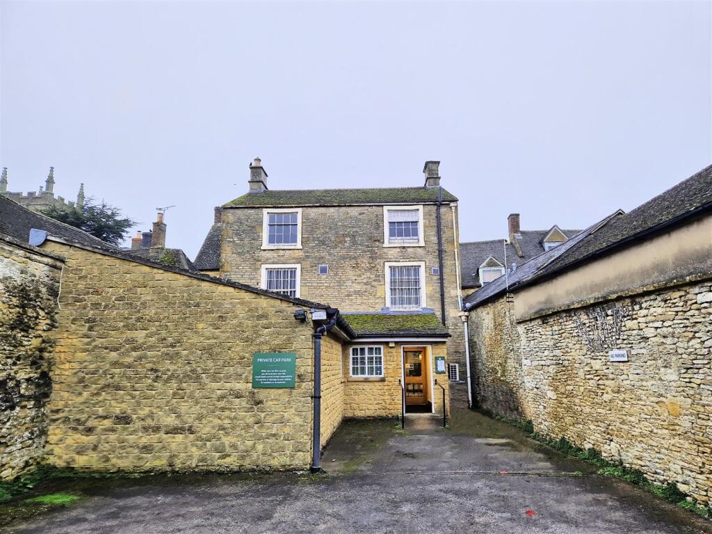 Stow back elevation.JPG