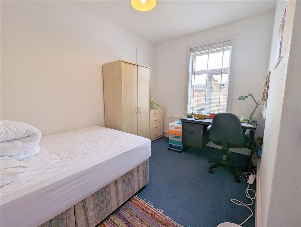 Bedroom Upstairs A.jpg