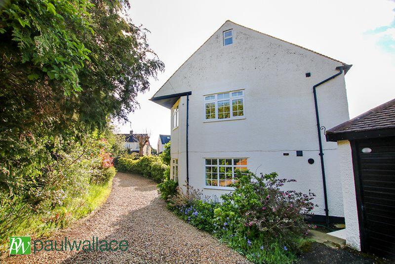 Driveway to Garage/Parking