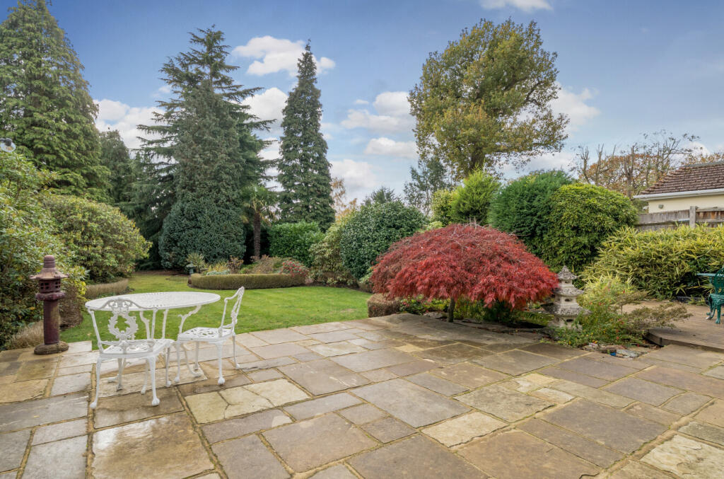 1375790-14-690cac...