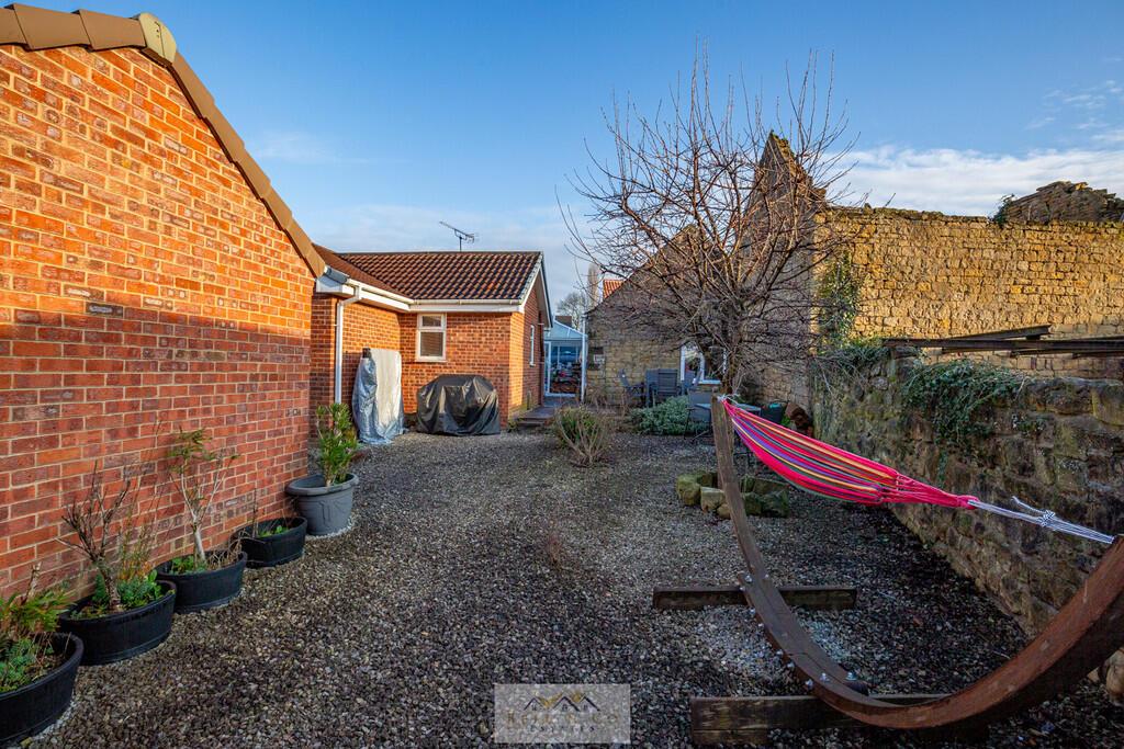 Back garden 1.3
