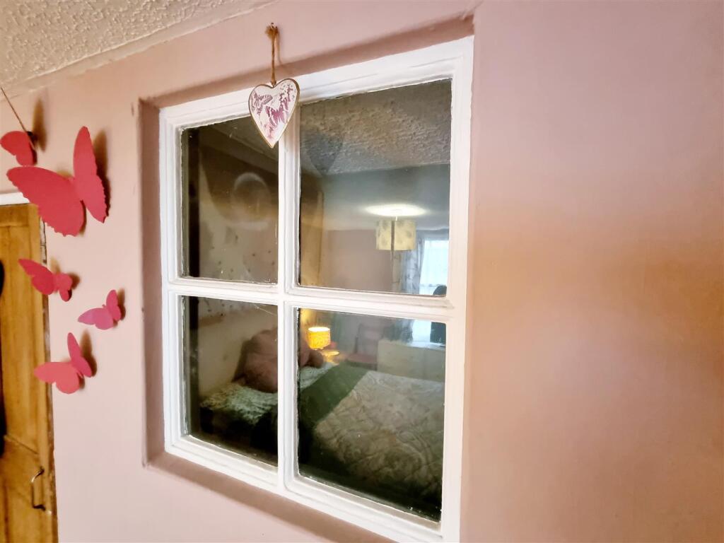 Internal window.jpg