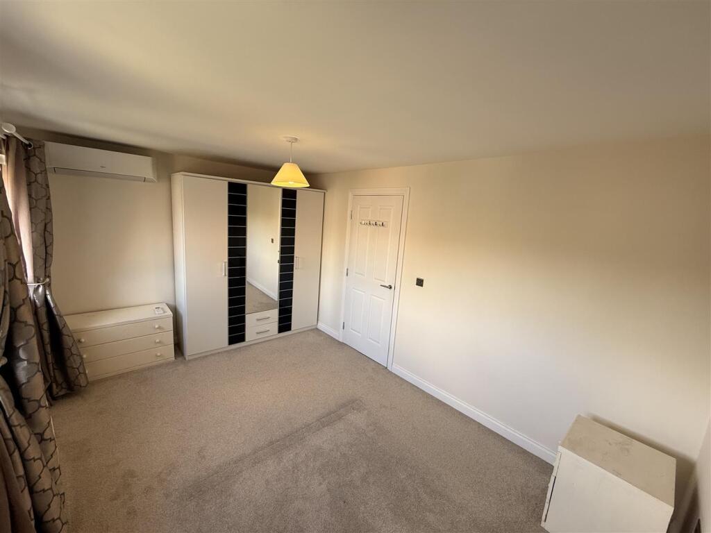 Main bedroom