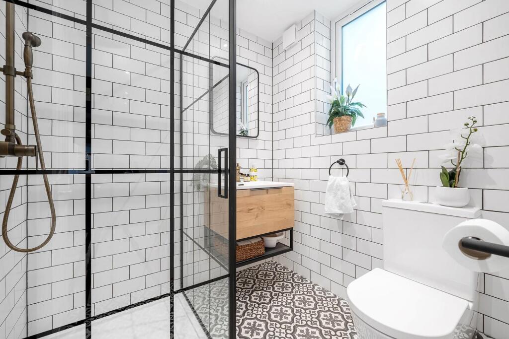 Bathroom Two.JPG