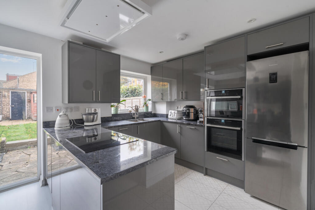 1374907-12-6908ce...