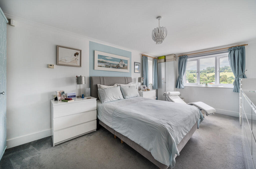 1327016-11-688b7e...