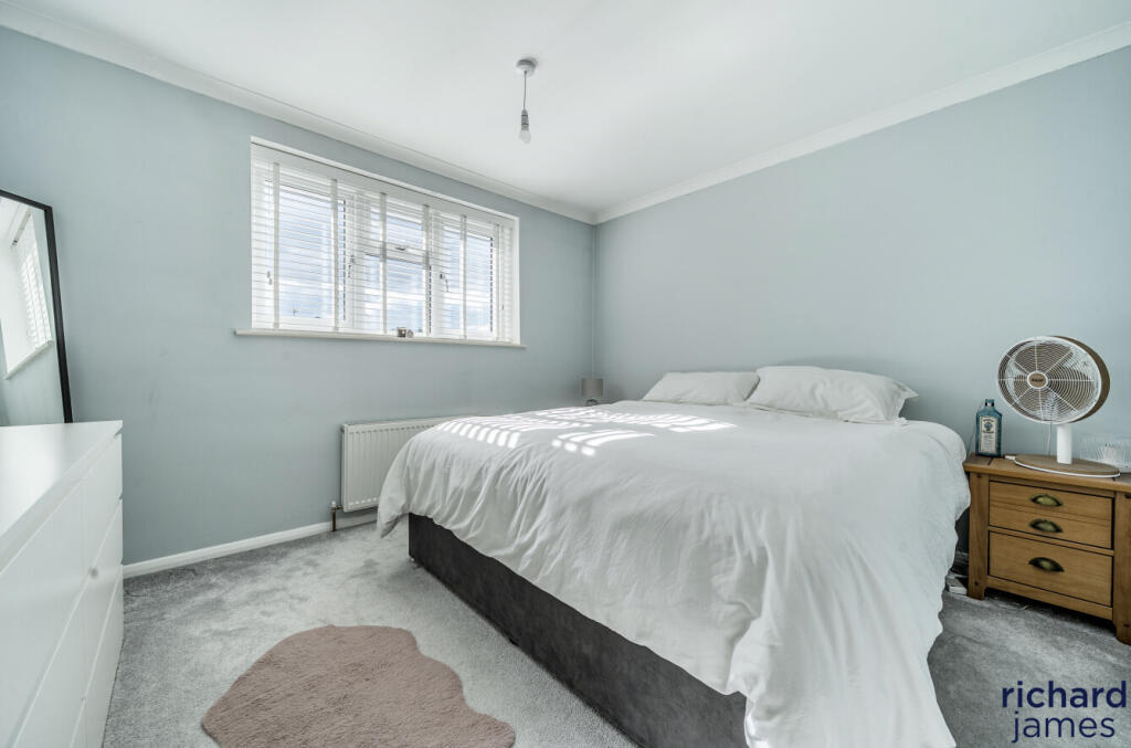 e83bdc13b316461b9f4ee11794010325