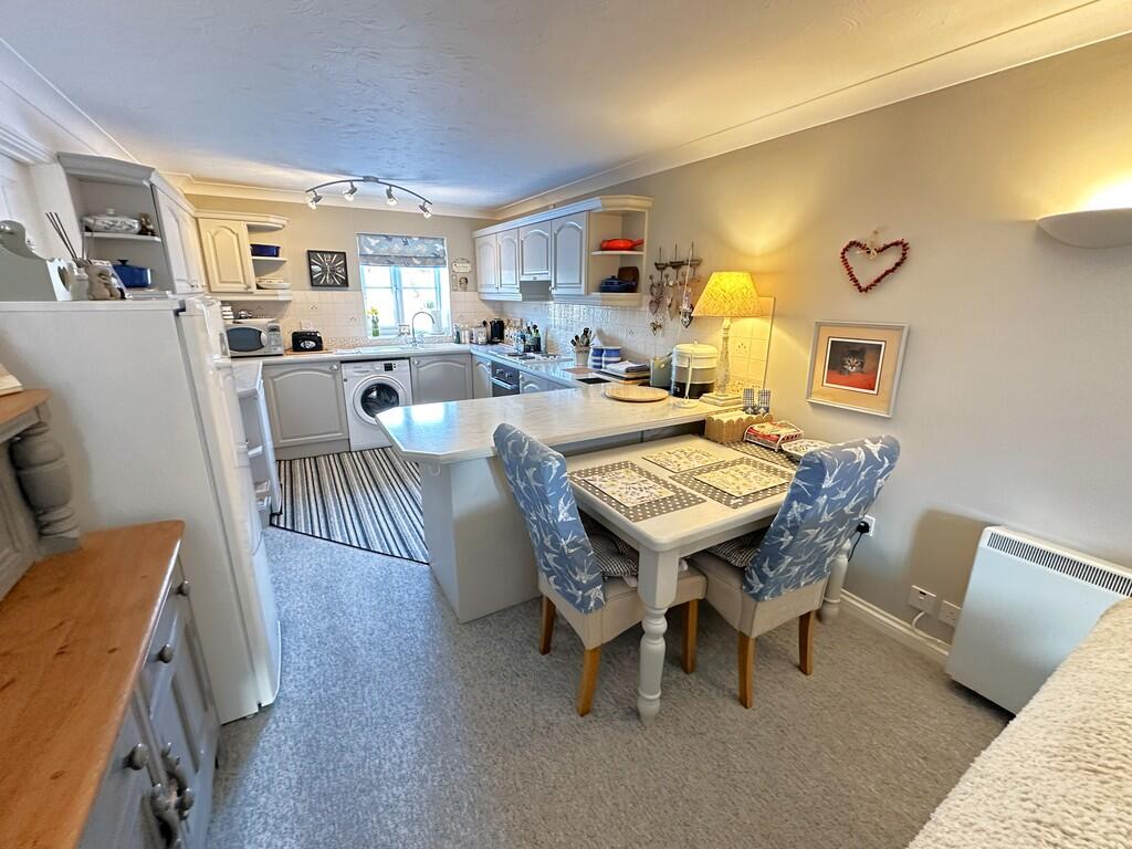 KITCHEN AND DININ...
