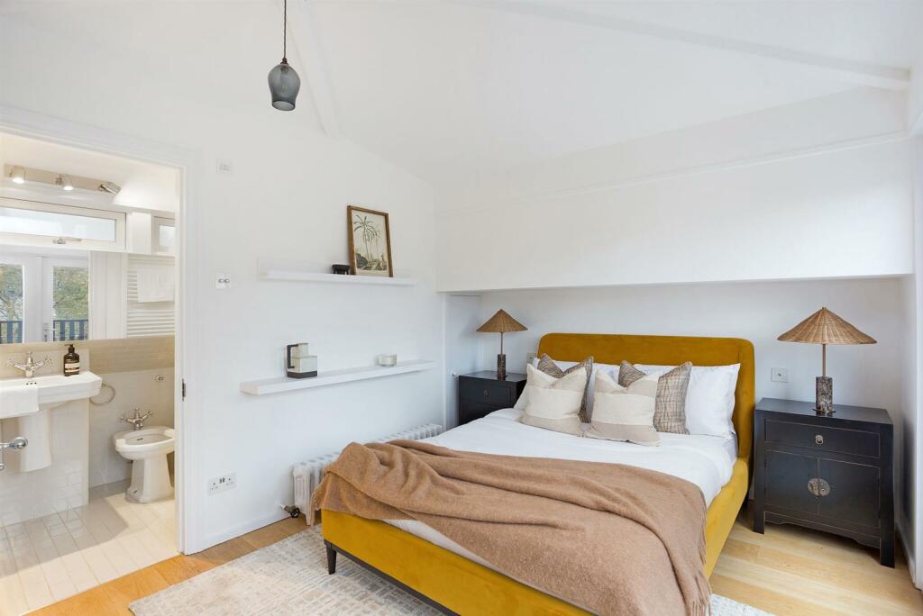 Tedworth-Property-For-Sale-Gledhow-Gardens-SW5-19.