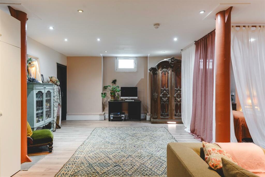 152 Clarence Road-6.jpg