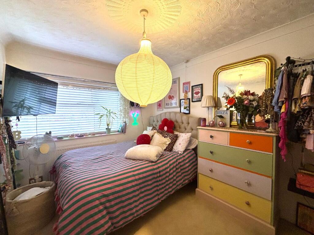 Bedroom 2.jpeg