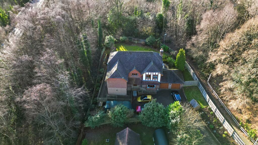 st-kitts-close-st-leonards-on-sea-tn377tb-drone (3