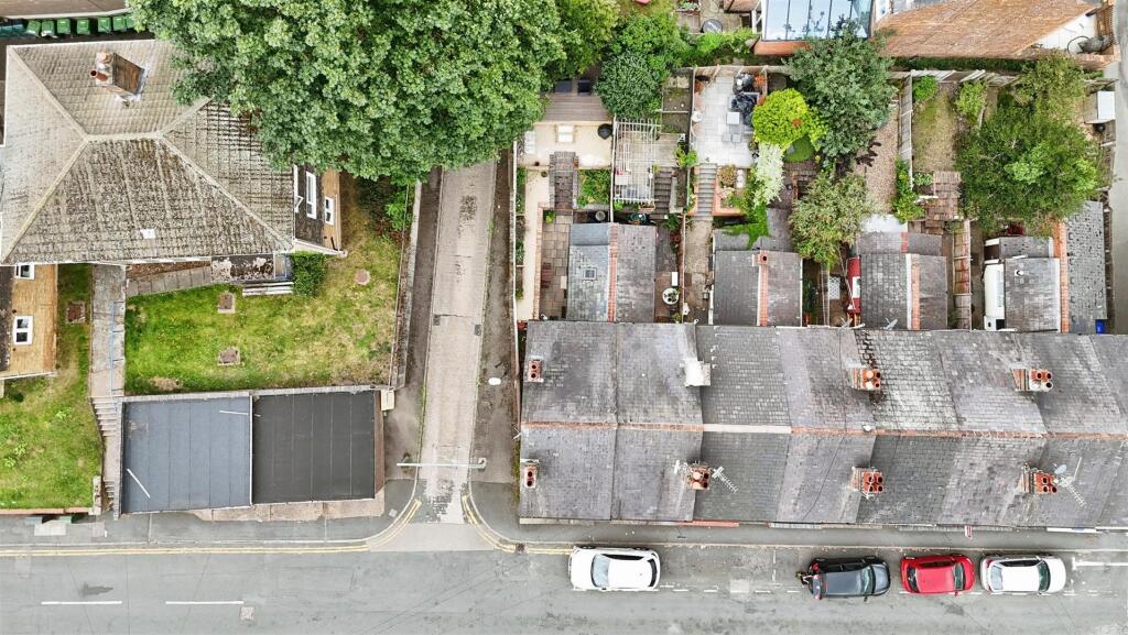 7bb11a19-6-4D85-BE59-084C2D51A9A4-7837-000004E39B5