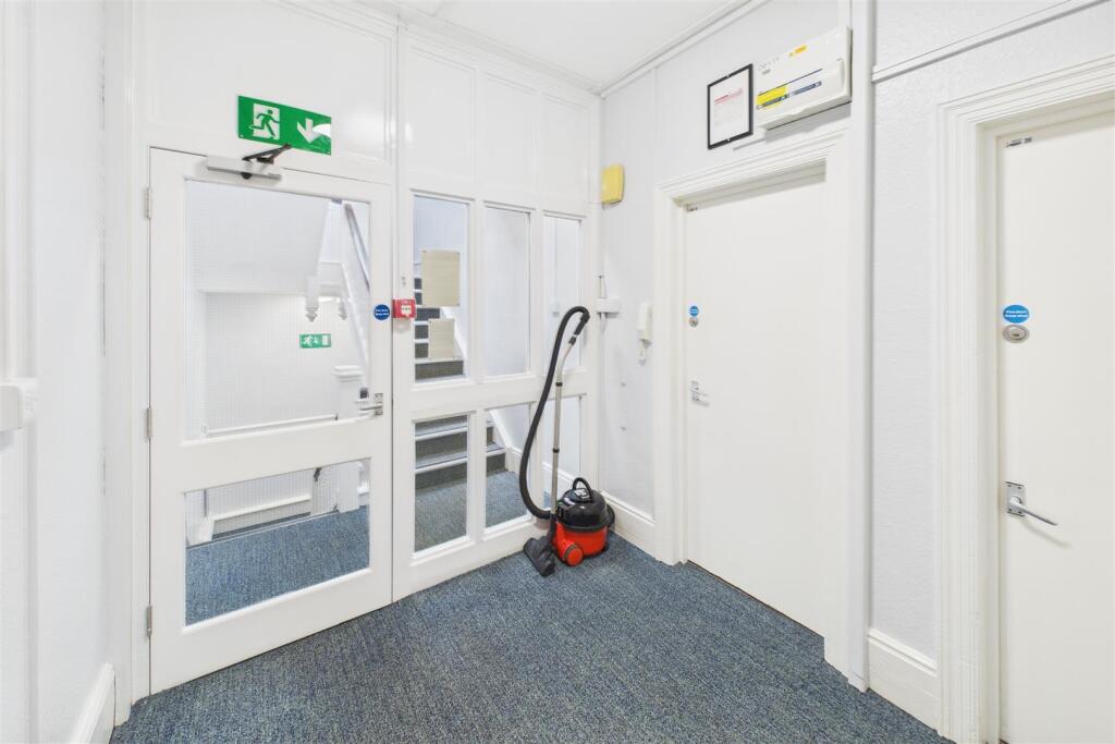 121 Redland Road, Redland, Bristol, BS6 6QX | Free