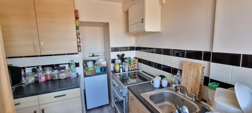 Kitchen (2)