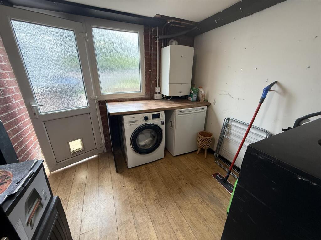 GARAGE &amp; UTILITY ROOM