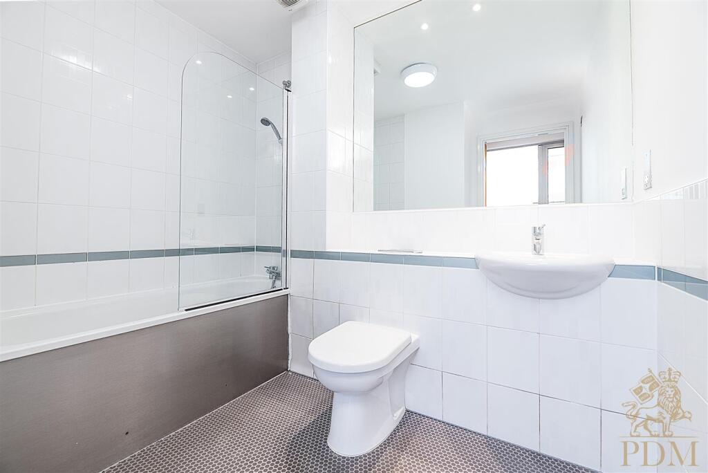 Apt 605 Hanley House Nottingham NG1 5BL