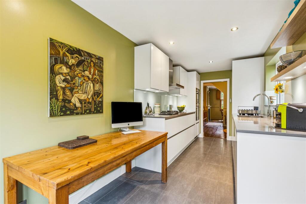 Spring Grove, W4 - FOR SALE