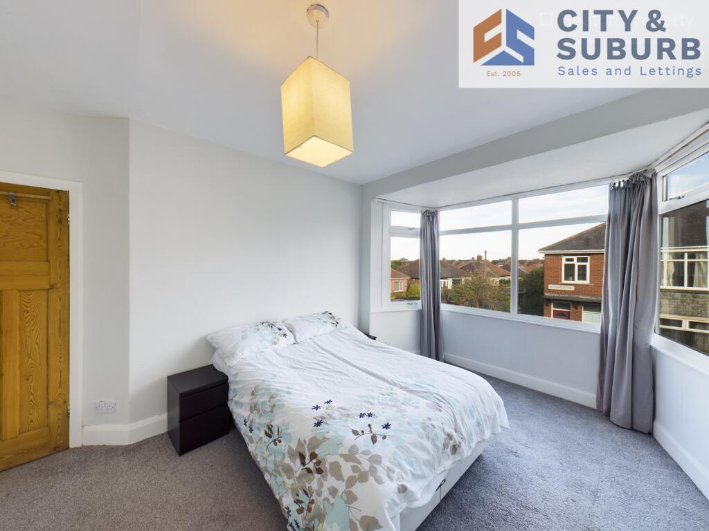 WFT139 Bedroom 1 (2)