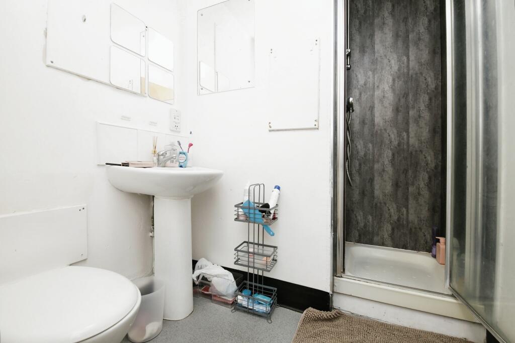 Ensuite
