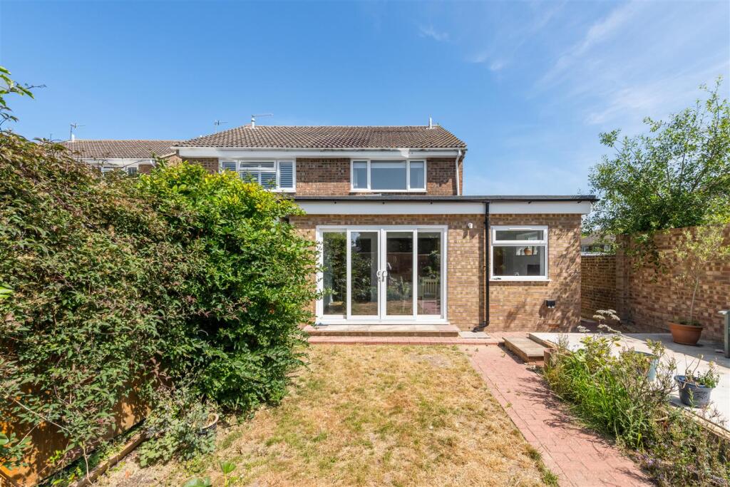 1 The Lynchetts-26.jpg